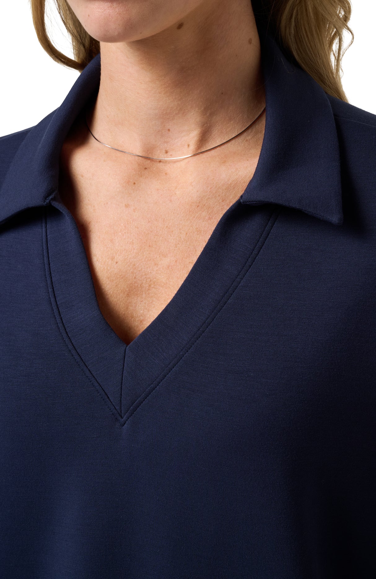 Travis Mathew Skyloft Soft V-neck Pullover